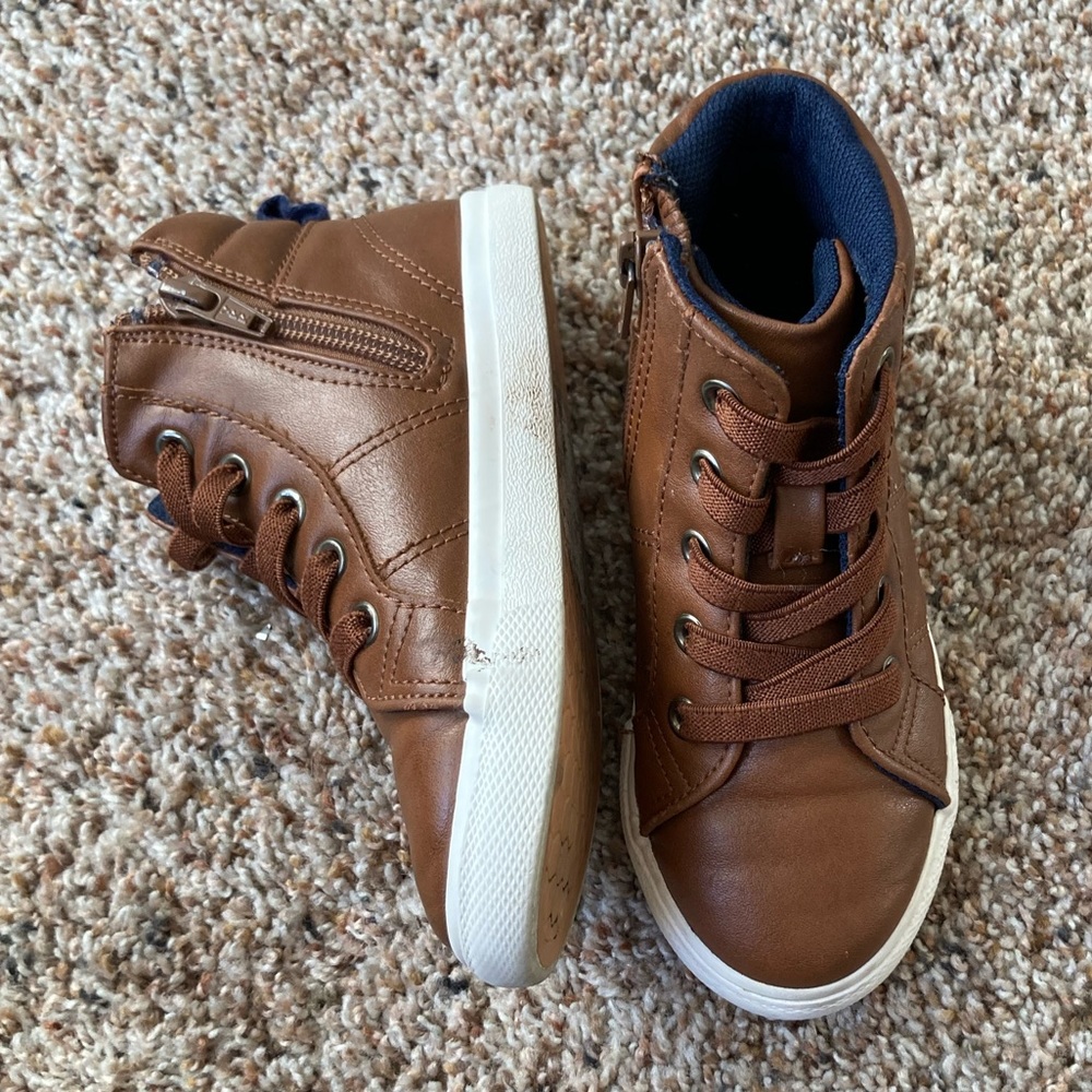EUC toddler boys Cat & Jack boots